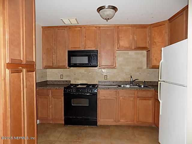 3954 Peter Rabbit Drive Jacksonville, FL 32210 - Photo 3 of 11 DSCN2563