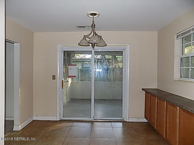 3954 Peter Rabbit Drive Jacksonville, FL 32210 - Photo 4 of 11 DSCN2564