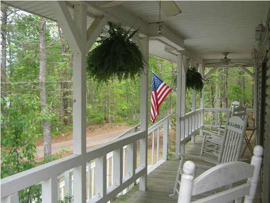 606 King Richard Road Brandon, MS 39042 - Photo 3 of 14 front porch (second level)