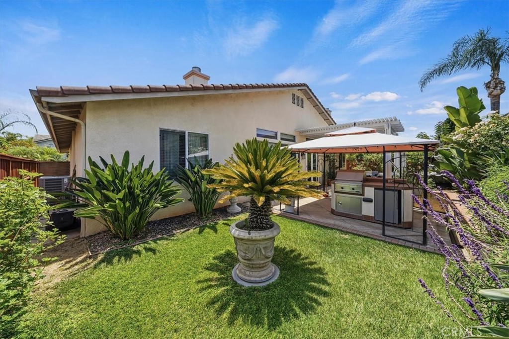 11535 Springwood Court Riverside, CA 92505 - Photo 35 of 50 Backyard