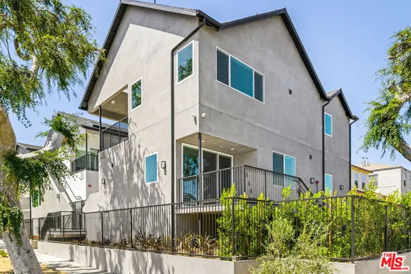 $3,850 | 4905 St Elmo Drive, Los Angeles, CA 90019