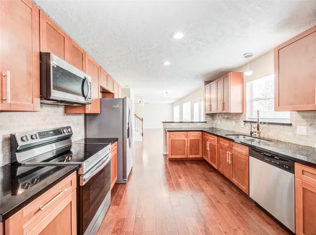 $2,000 | 13618 Woodspire Drive, Houston, TX 77085