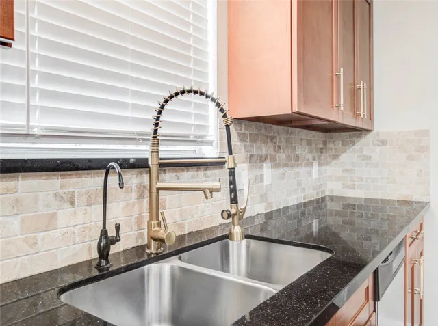 $2,000 | 13618 Woodspire Drive, Houston, TX 77085