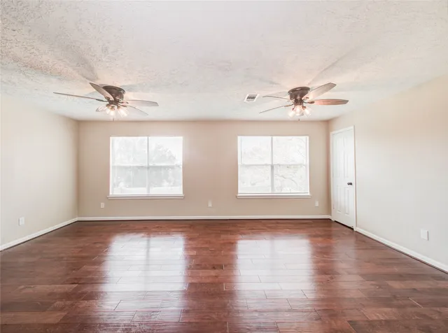 $2,000 | 13618 Woodspire Drive, Houston, TX 77085