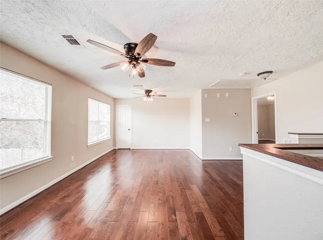 $2,000 | 13618 Woodspire Drive, Houston, TX 77085