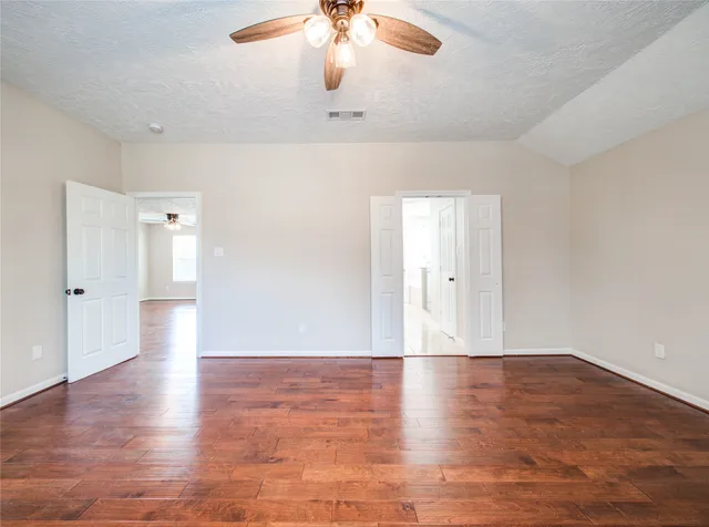 $2,000 | 13618 Woodspire Drive, Houston, TX 77085