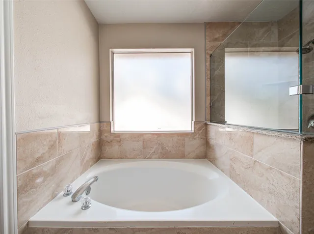 $2,000 | 13618 Woodspire Drive, Houston, TX 77085