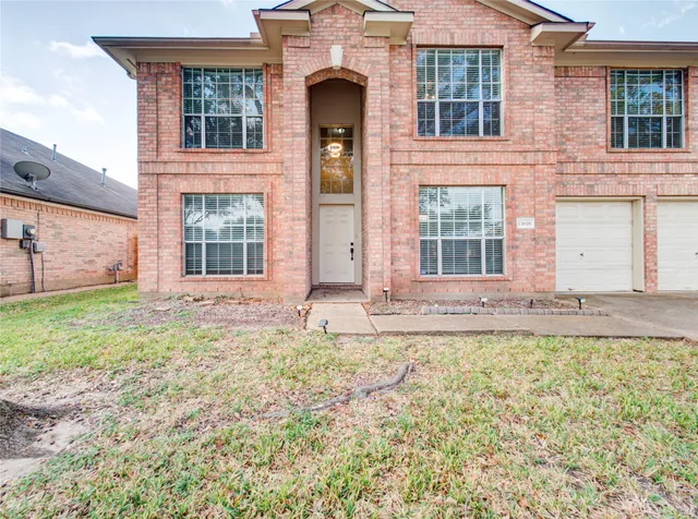 $2,000 | 13618 Woodspire Drive, Houston, TX 77085