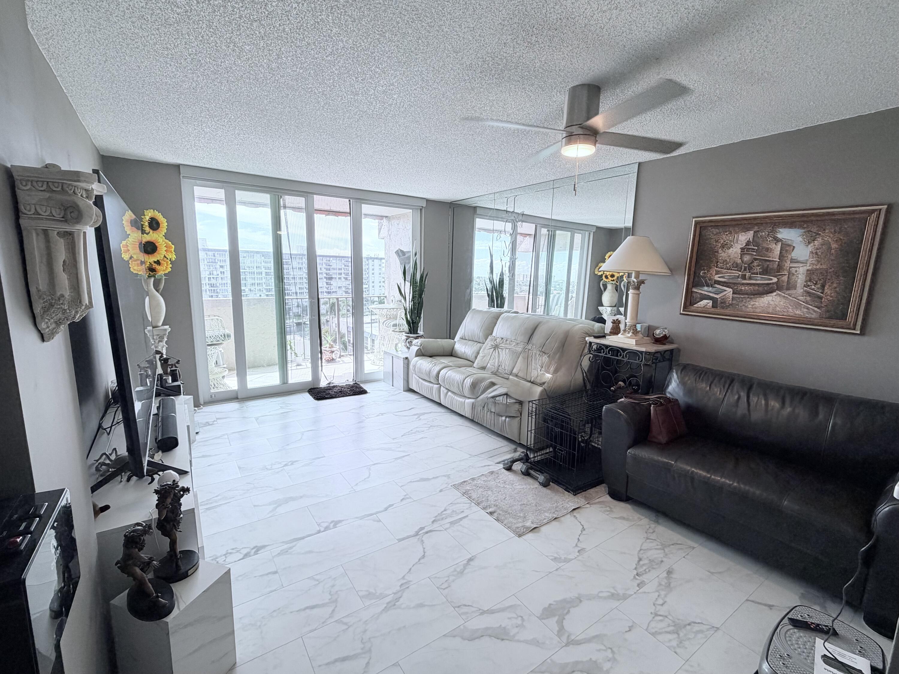 777 South Federal Highway, Unit RPH11 Pompano Beach, FL 33062 - Photo 5 of 32 IMG_8097 (2)