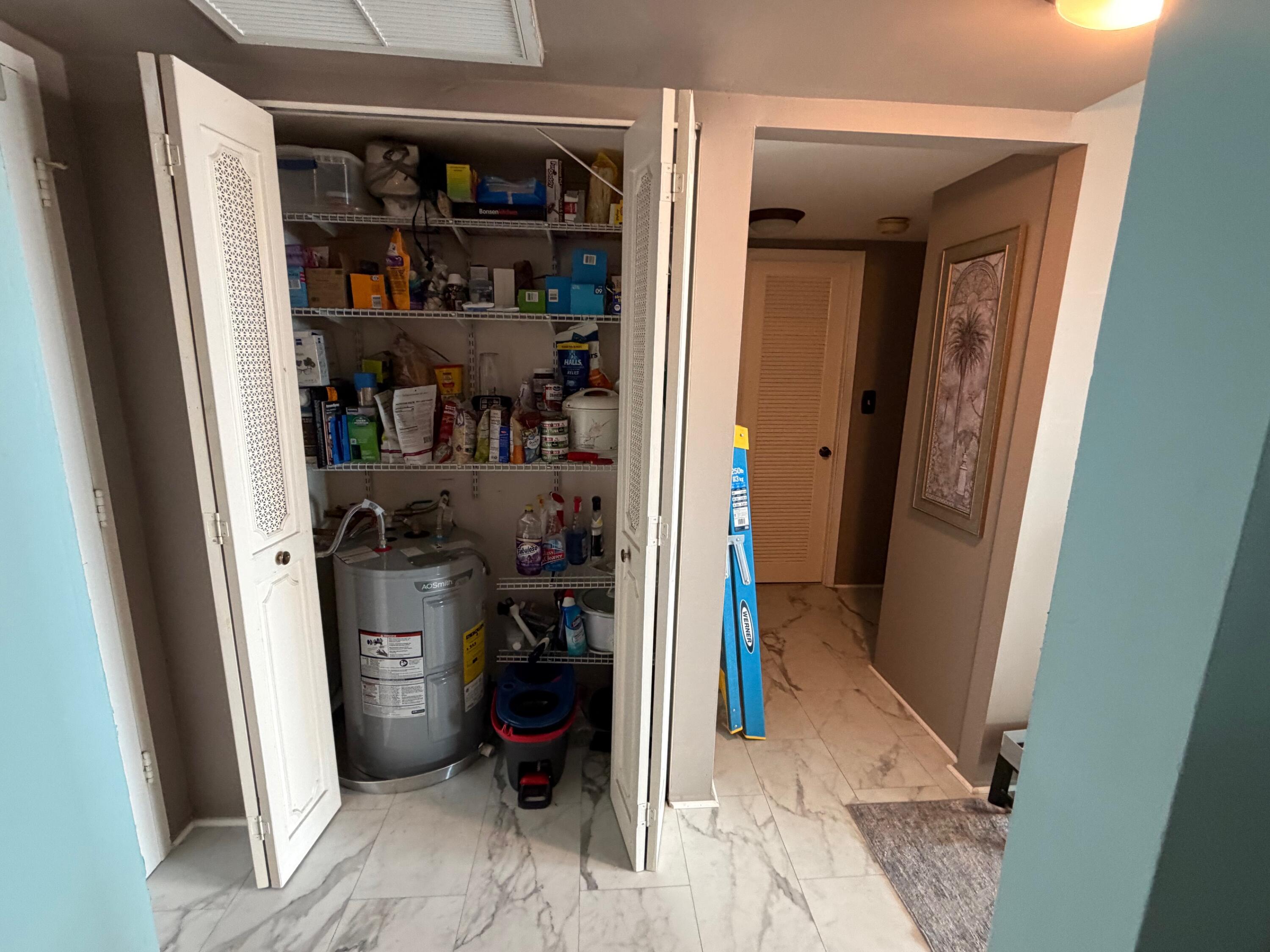 777 South Federal Highway, Unit RPH11 Pompano Beach, FL 33062 - Photo 7 of 32 IMG_8023 (3)