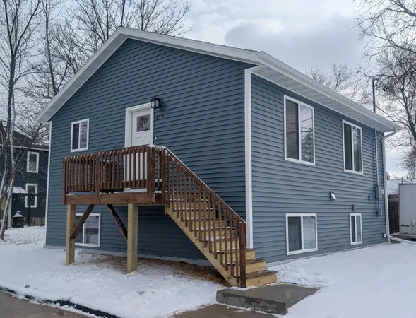 $299,900 | 119 East Harrison Street, Appleton, WI 54915