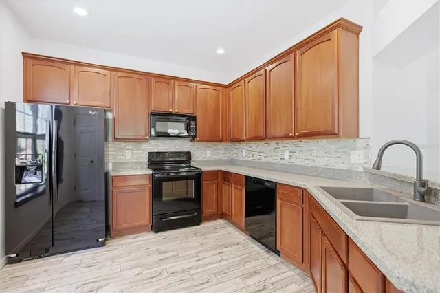 $260,000 | 27547 Pleasure Ride Loop, Wesley Chapel, FL 33544