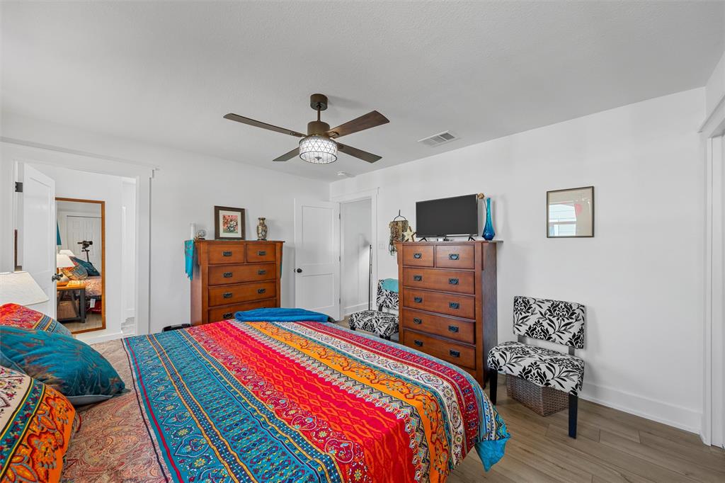 111 North Avenue R Clifton, TX 76634 - Photo 12 of 27 a bed room with a bed and a television
