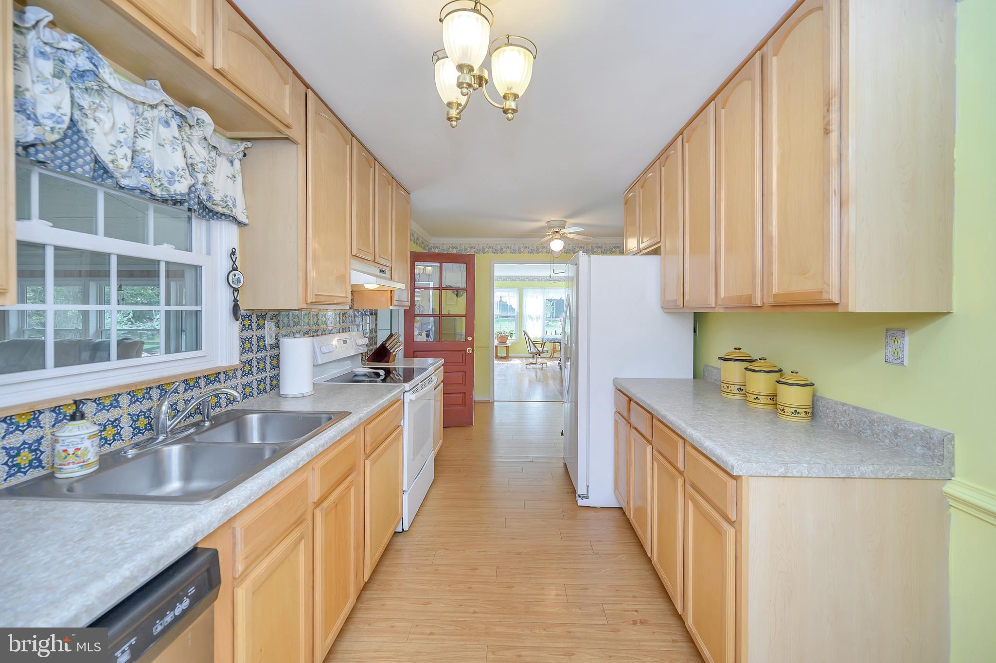30306 Mine Run Road Locust Grove, VA 22508 - Photo 8 of 52 Kitchen