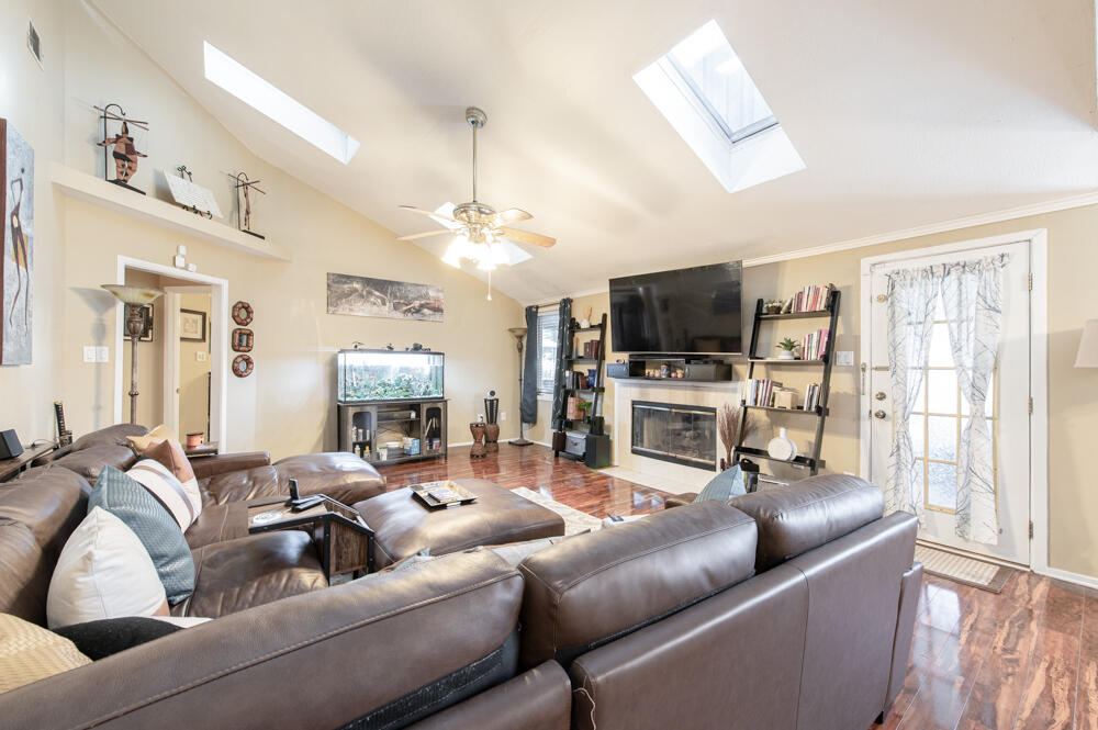 3254 Summerchase Circle Augusta, GA 30909 - Photo 3 of 20 Skylights!