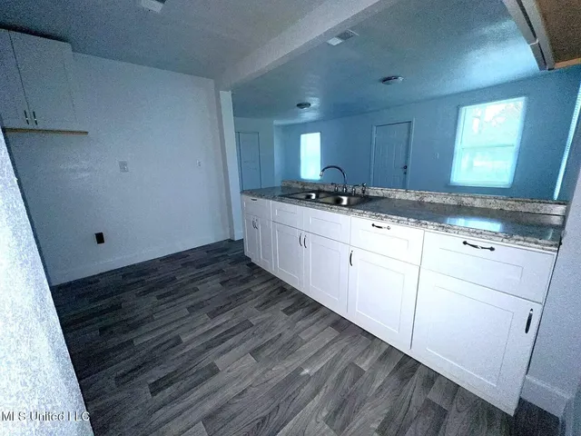 $72,000 | 196 South Alabama Avenue, Jackson, MS 39209