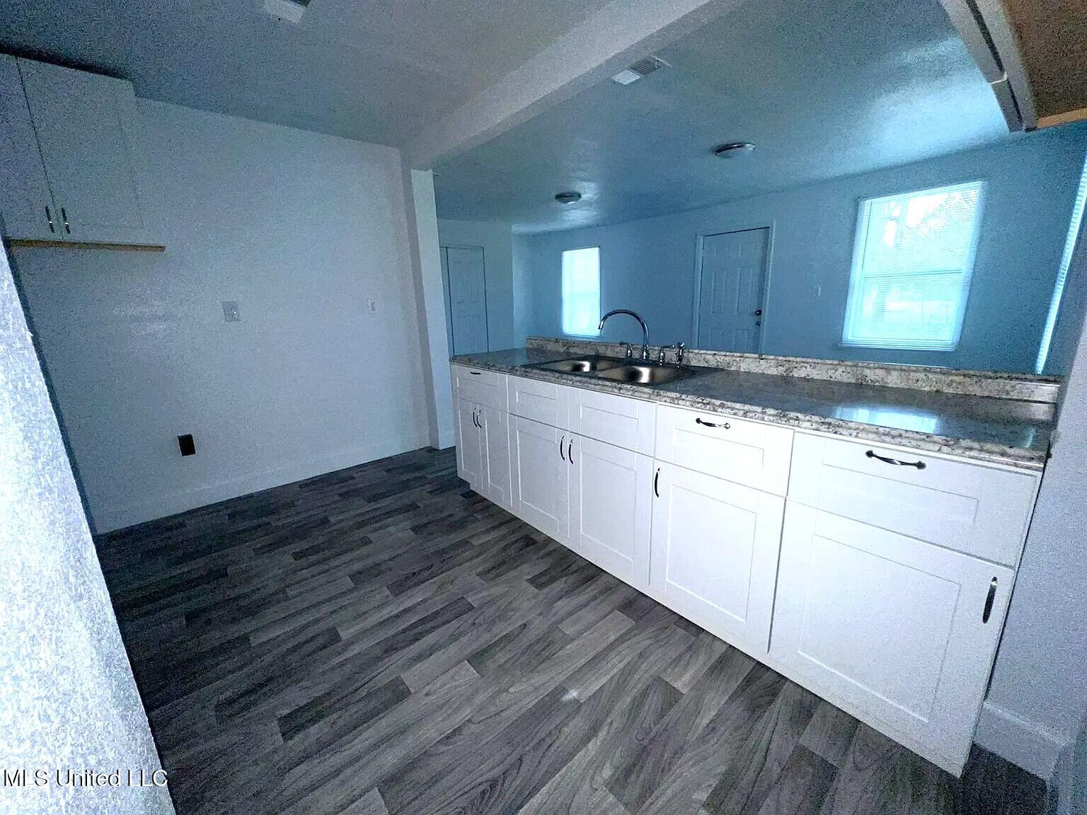 196 South Alabama Avenue Jackson, MS 39209 - Photo 2 of 4 196 Alabama 2