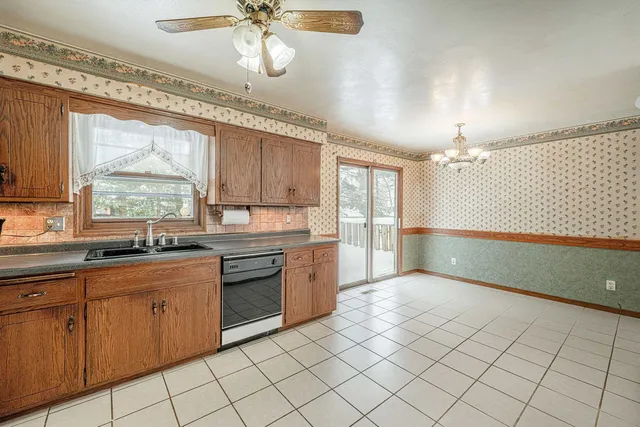 $325,000 | 195 Ash Street, Oregon, WI 53575