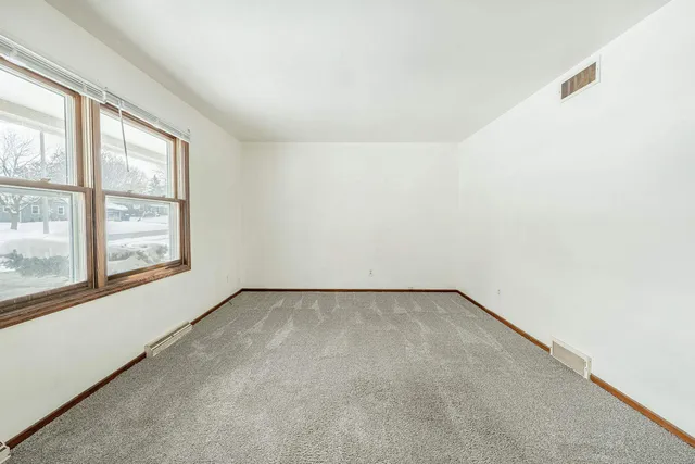 $325,000 | 195 Ash Street, Oregon, WI 53575