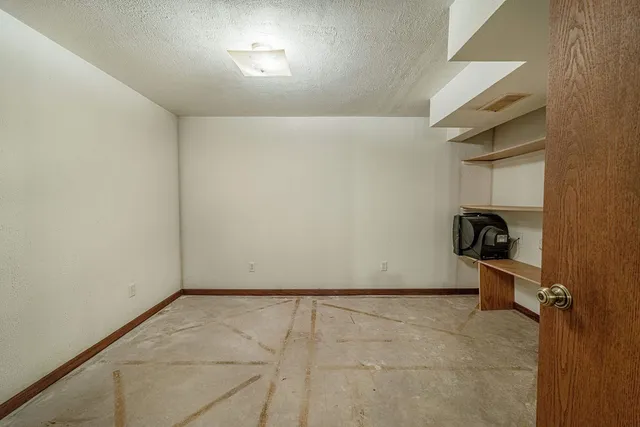 $325,000 | 195 Ash Street, Oregon, WI 53575