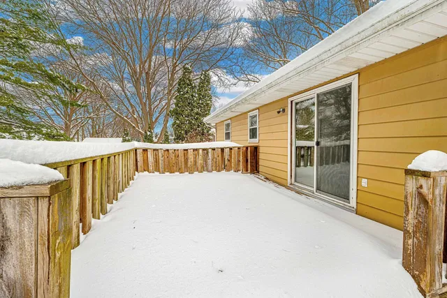 $325,000 | 195 Ash Street, Oregon, WI 53575