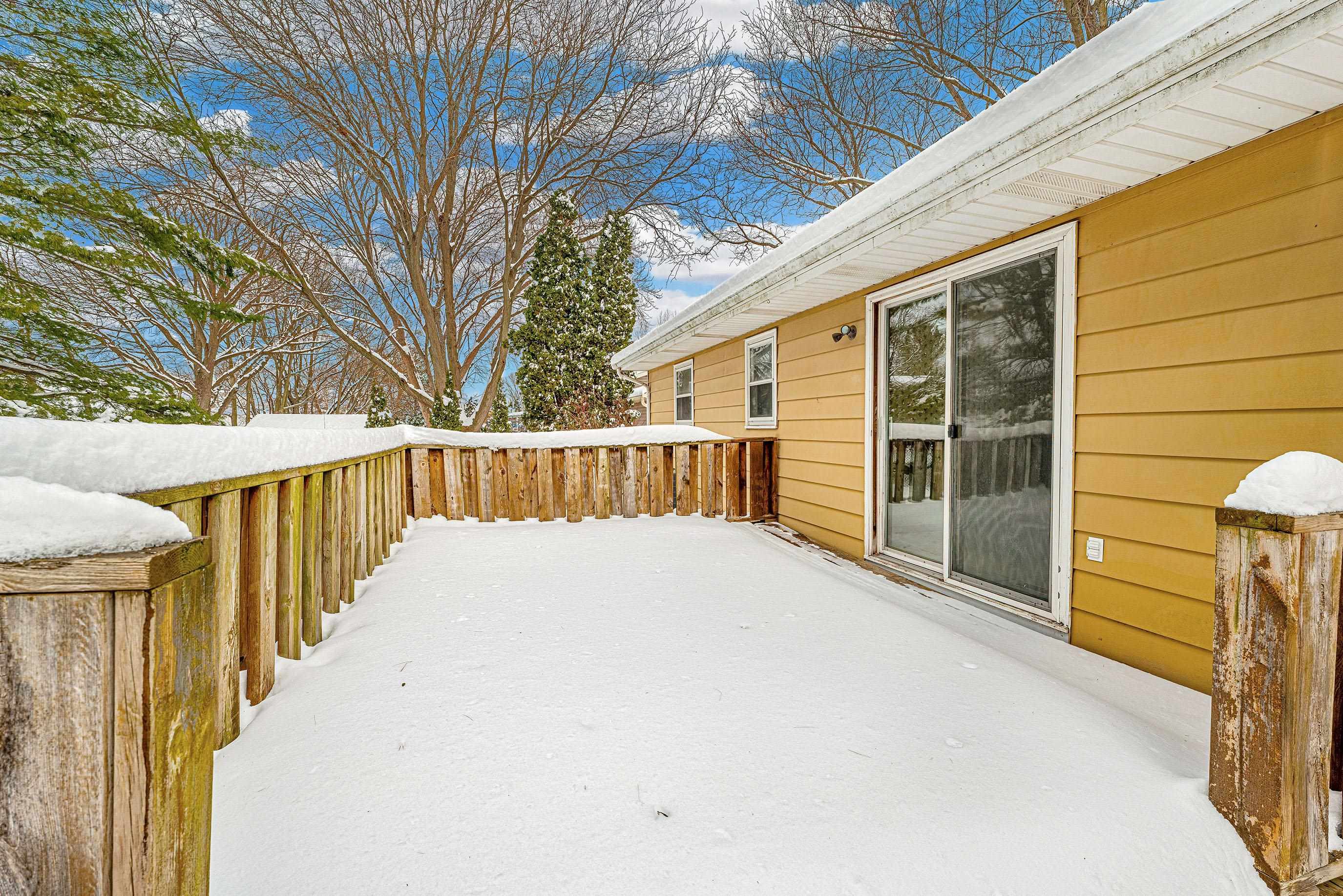 195 Ash Street Oregon, WI 53575 - Photo 5 of 38