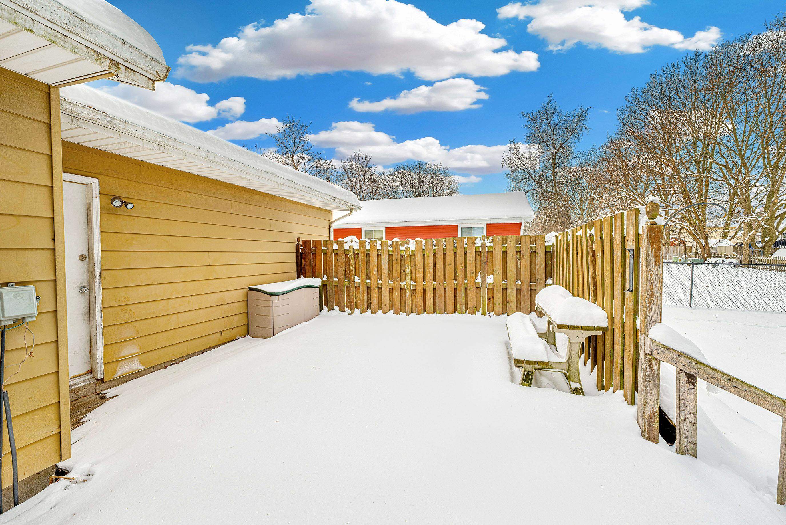 195 Ash Street Oregon, WI 53575 - Photo 7 of 38