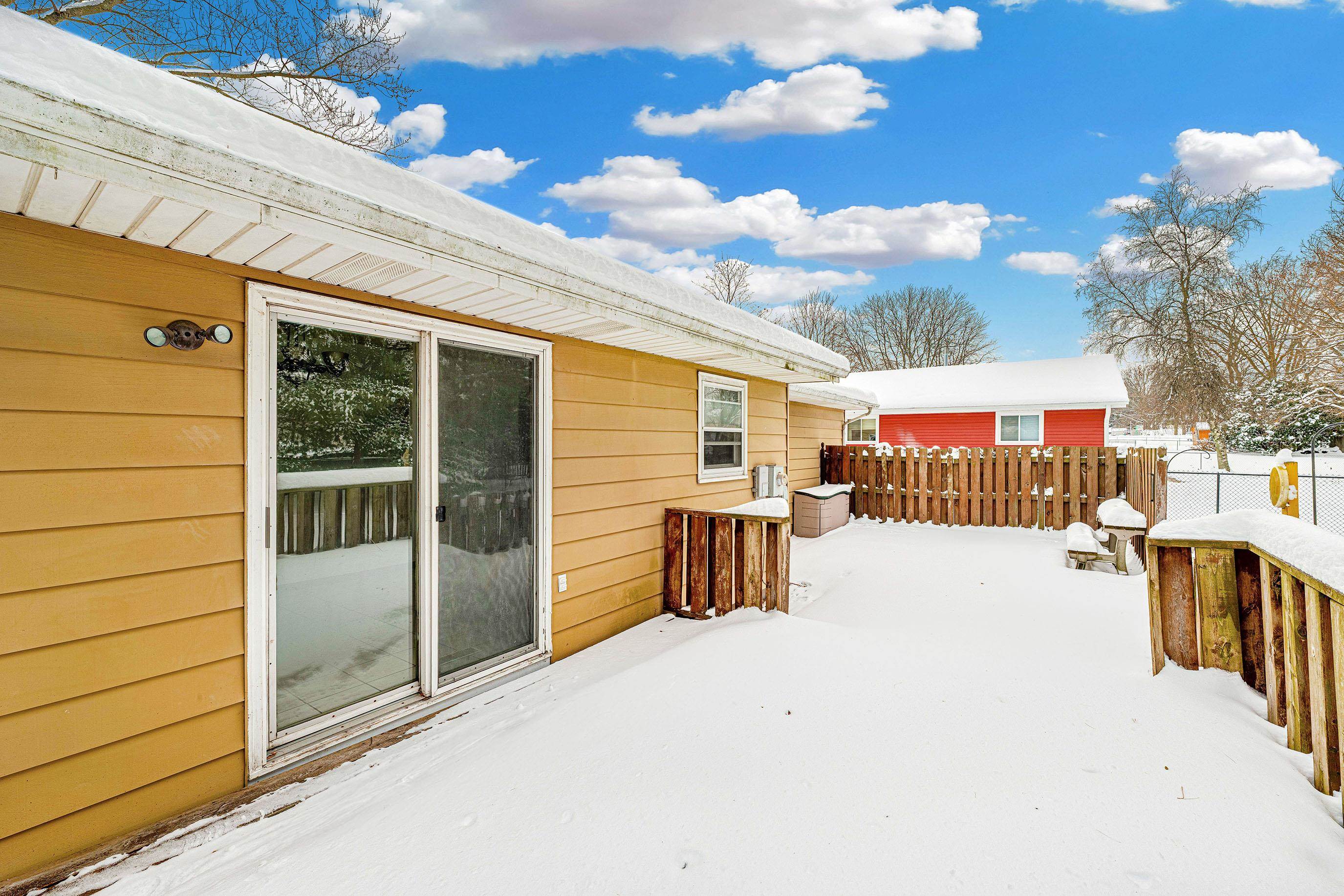 195 Ash Street Oregon, WI 53575 - Photo 9 of 38