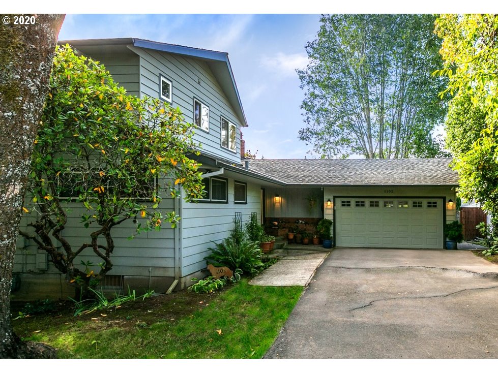 1102 Southwest Stephenson Street Portland, OR 97219 - Photo 1 of 32