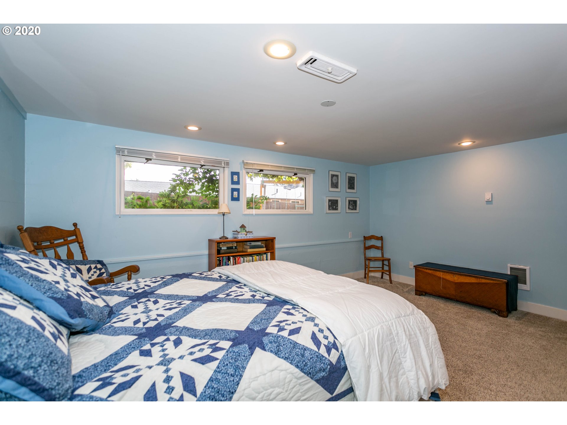 1102 Southwest Stephenson Street Portland, OR 97219 - Photo 19 of 32