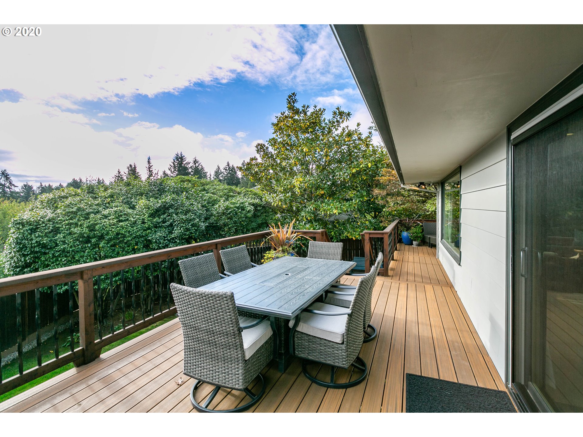 1102 Southwest Stephenson Street Portland, OR 97219 - Photo 25 of 32