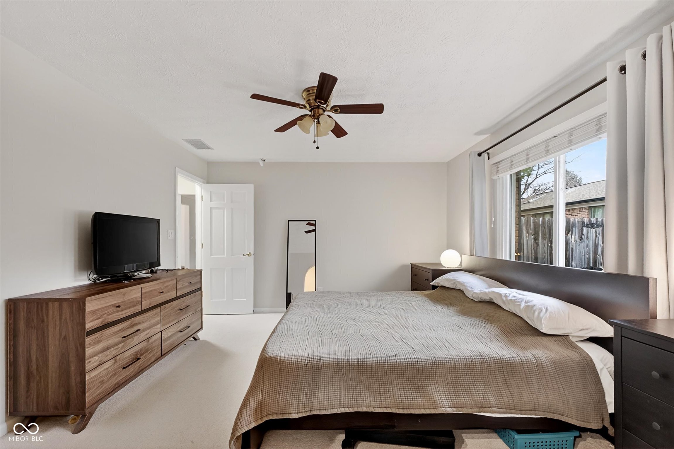 220 Heady Lane Fishers, IN 46038 - Photo 17 of 29