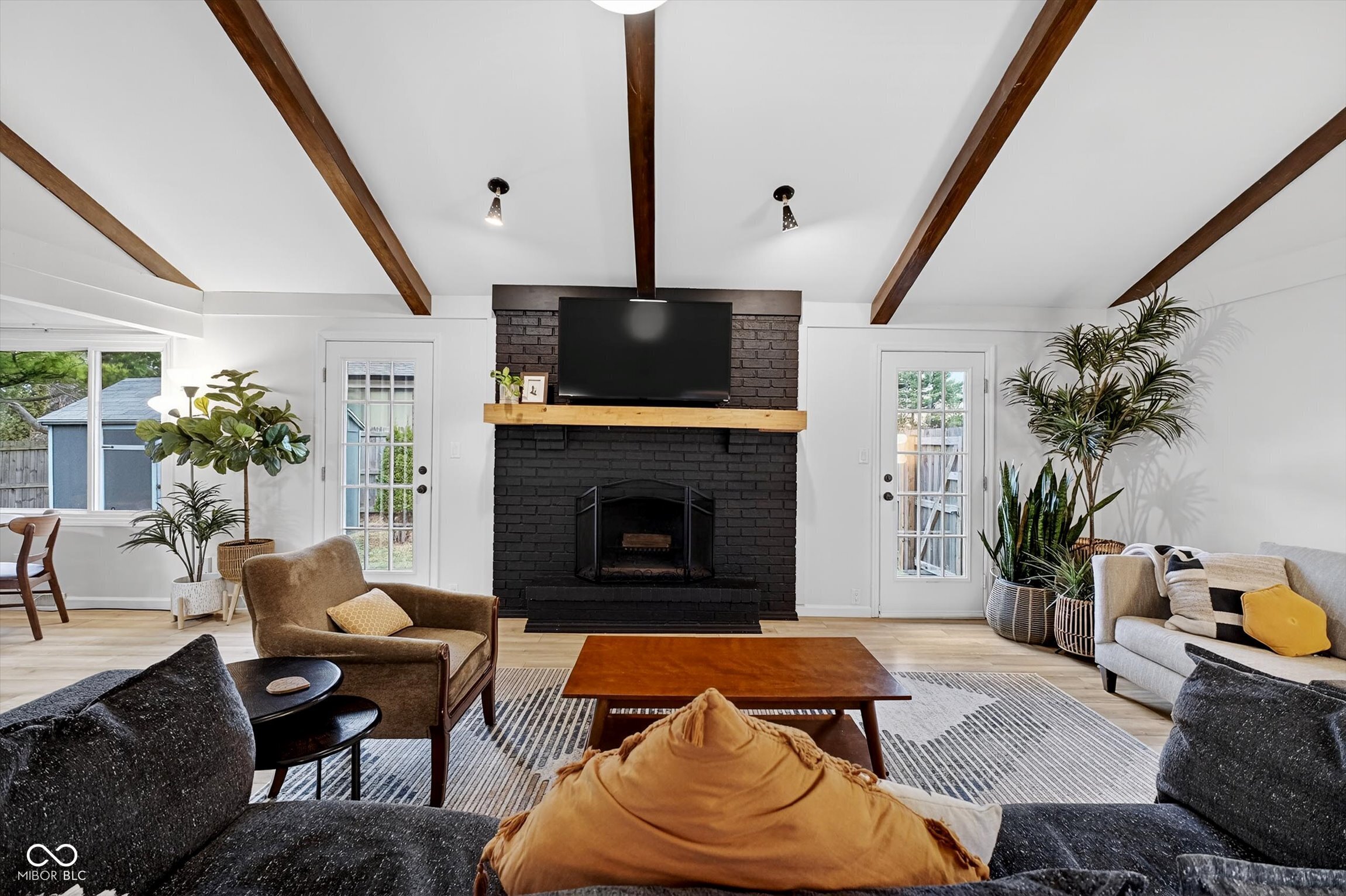 220 Heady Lane Fishers, IN 46038 - Photo 4 of 29