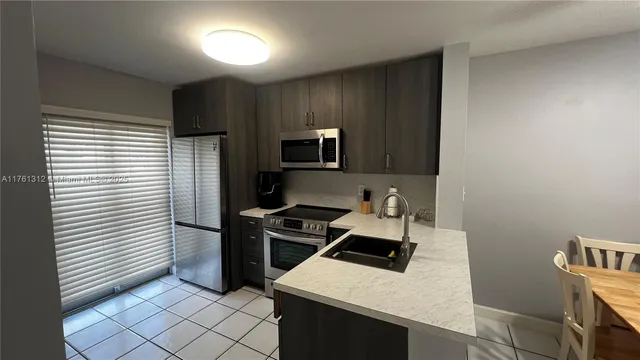 $298,000 | 2575 Southwest 27th Avenue, Unit 205, Miami, FL 33133