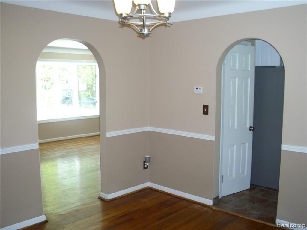 201 Barrington Road Bloomfield Hills, MI 48302 - Photo 21 of 37