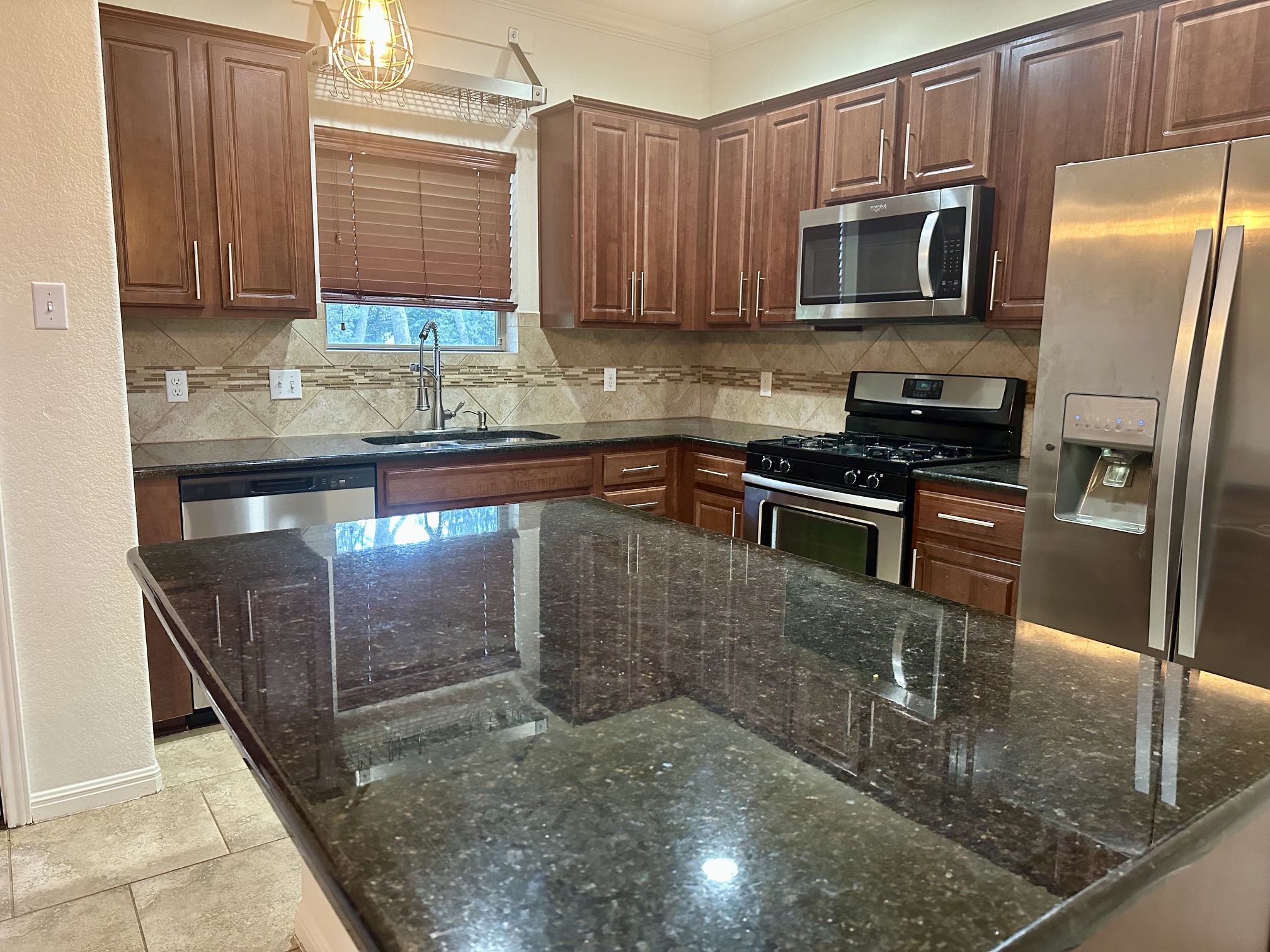 7233 Menchaca Road, Unit 17 Austin, TX 78745 - Photo 7 of 38