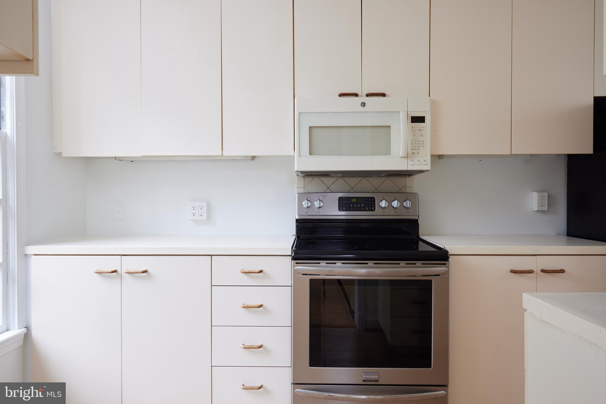 3057 Q Street Northwest Washington, DC 20007 - Photo 13 of 52 Kitchen