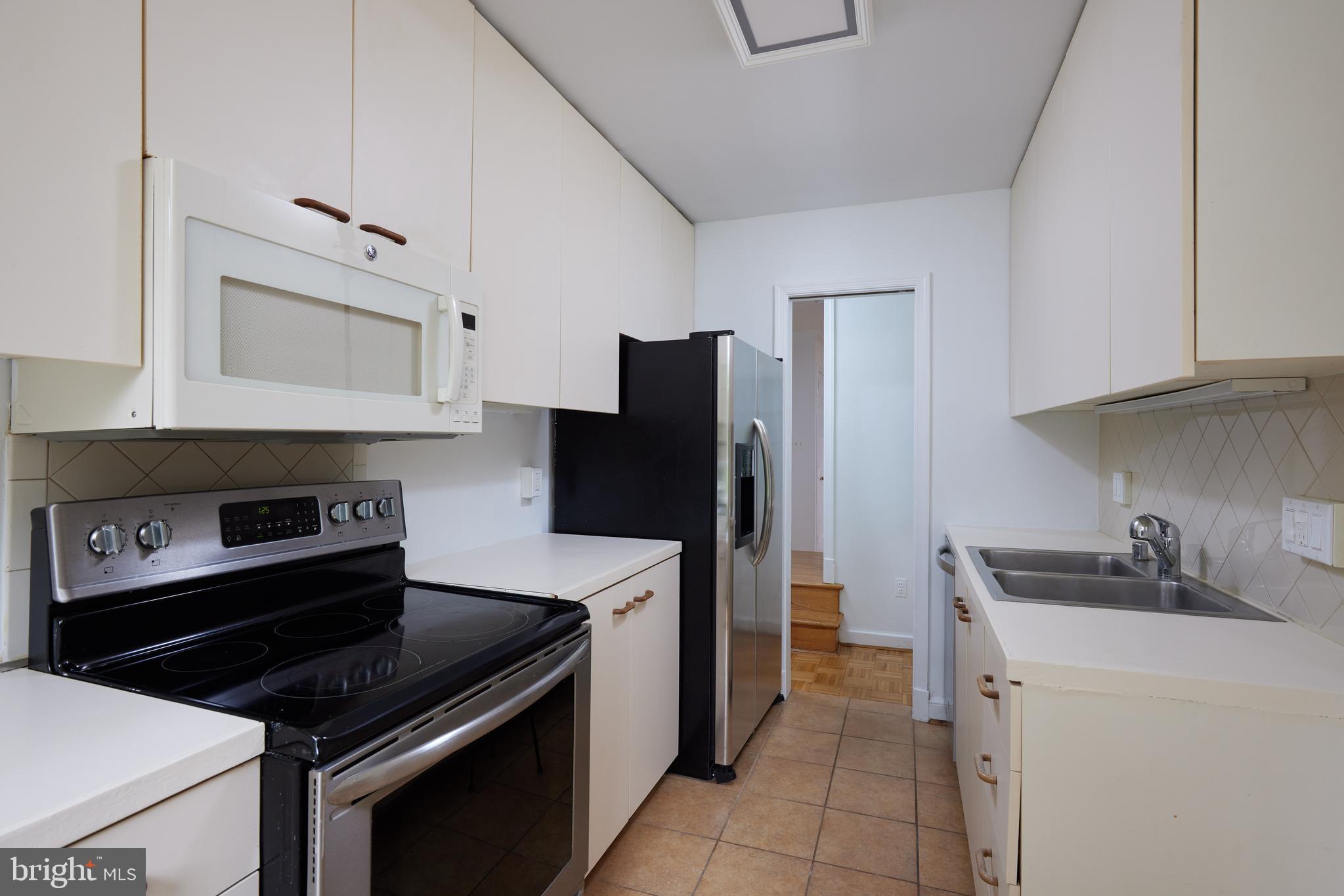 3057 Q Street Northwest Washington, DC 20007 - Photo 14 of 52 Kitchen