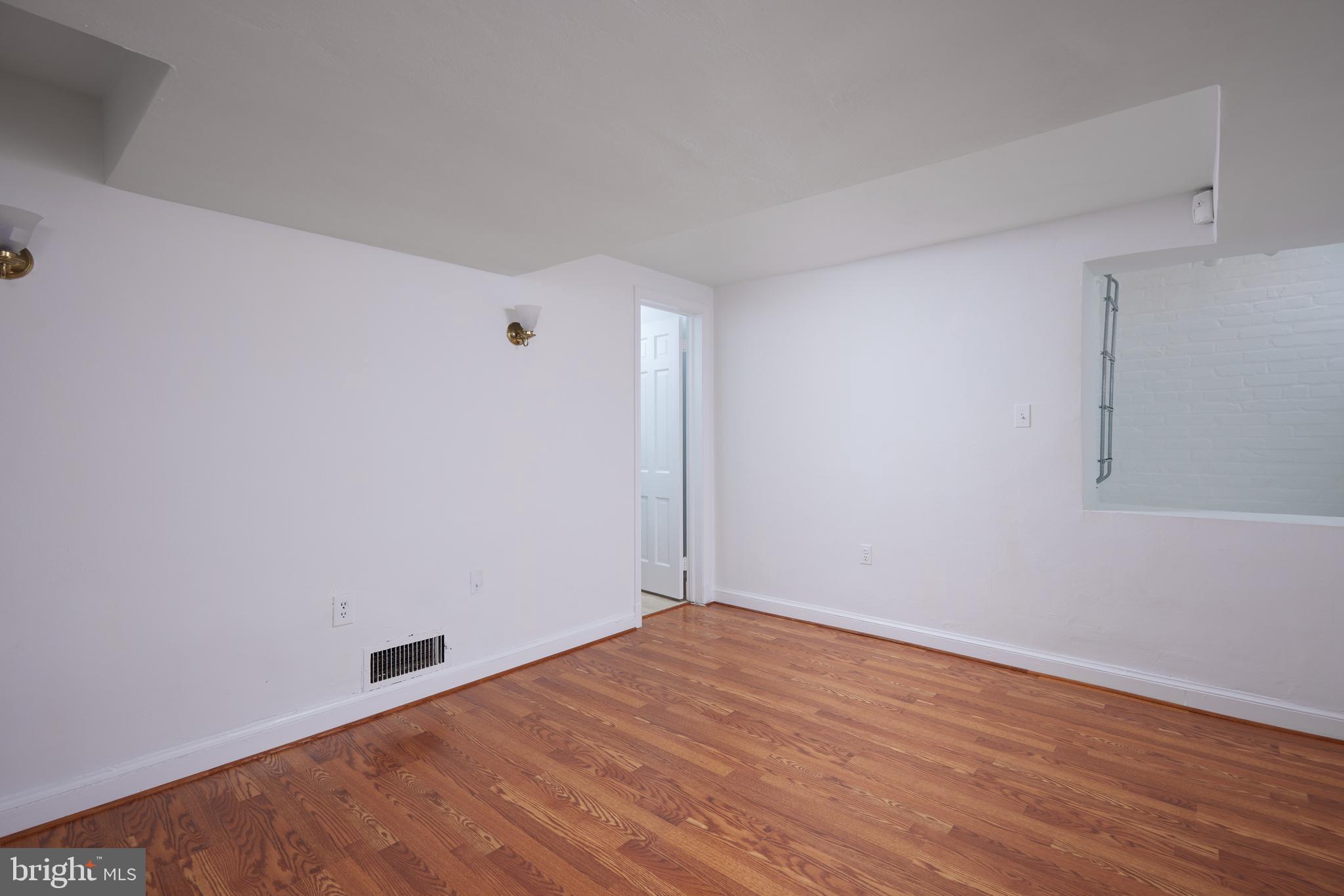 3057 Q Street Northwest Washington, DC 20007 - Photo 6 of 52 Entry Level Bedroom