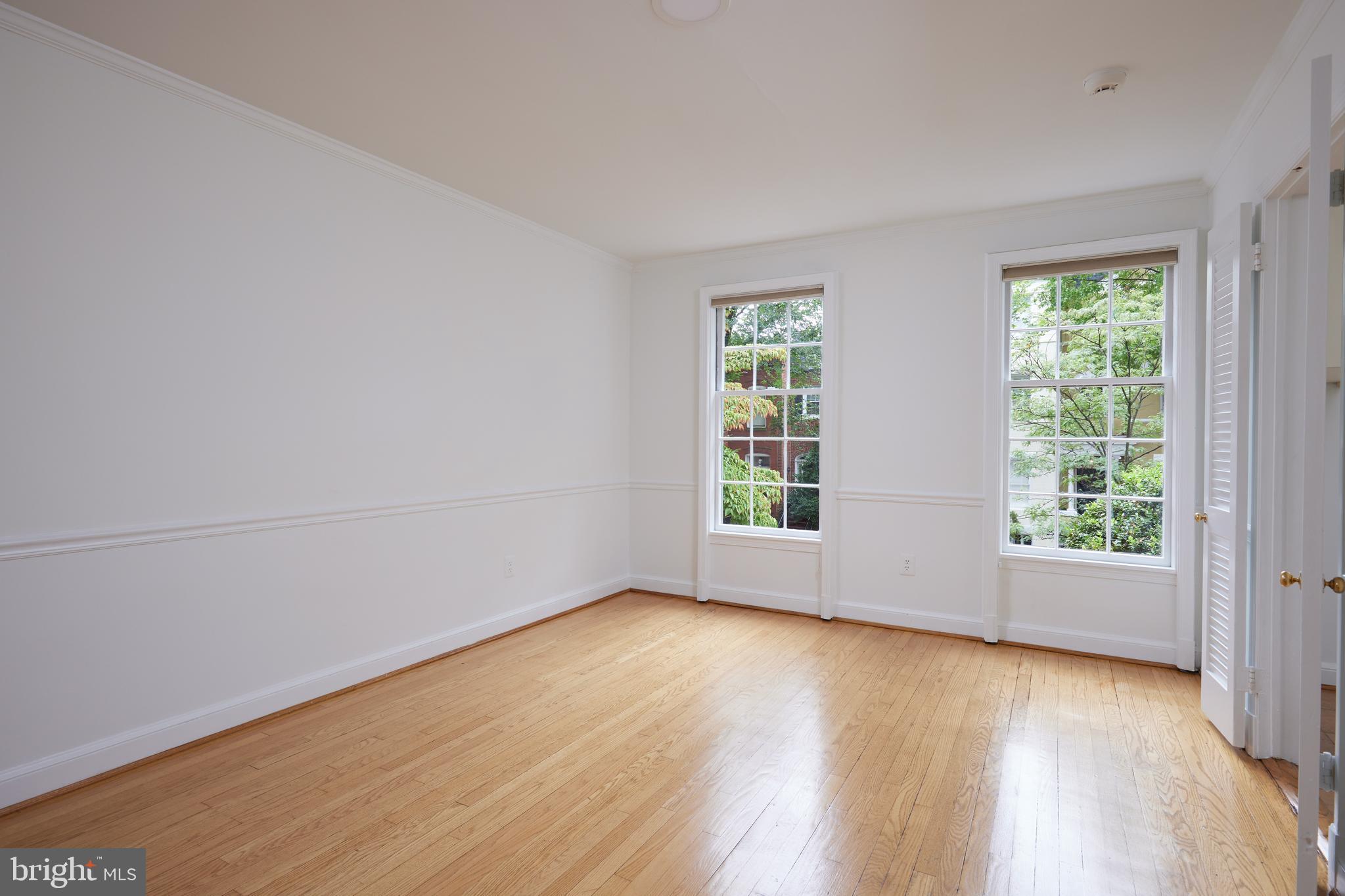 3057 Q Street Northwest Washington, DC 20007 - Photo 10 of 52 Dining Room