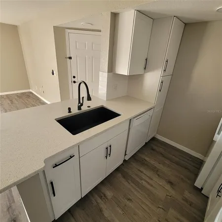 $1,680 | 5160 Conroy Road, Unit 1422, Orlando, FL 32811