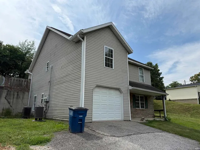 $249,500 | 1628 C Street, Bedford, IN 47421