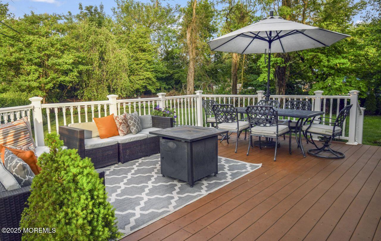 725 Province Line Road Allentown, NJ 08501 - Photo 32 of 41 photos_web_resolution_725_deck