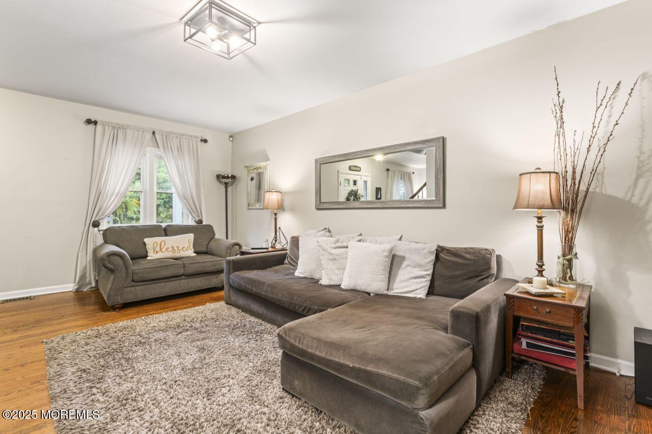 725 Province Line Road Allentown, NJ 08501 - Photo 9 of 41 photos_web_resolution_HOM02793