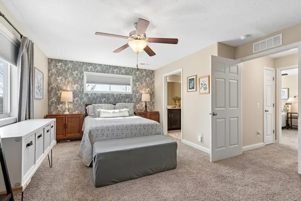$200,000 | 4107 Creek Hill Drive, Unit 7, Bettendorf, IA 52722