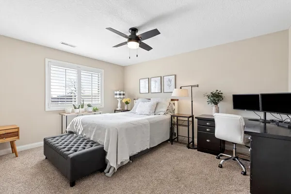 $200,000 | 4107 Creek Hill Drive, Unit 7, Bettendorf, IA 52722