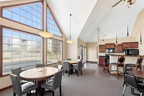 $200,000 | 4107 Creek Hill Drive, Unit 7, Bettendorf, IA 52722