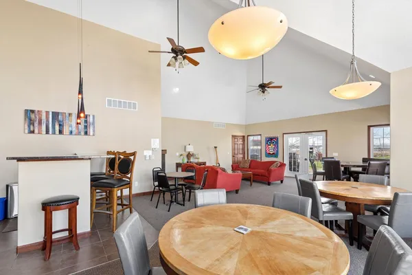 $200,000 | 4107 Creek Hill Drive, Unit 7, Bettendorf, IA 52722