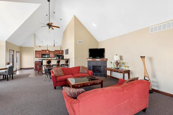 $200,000 | 4107 Creek Hill Drive, Unit 7, Bettendorf, IA 52722