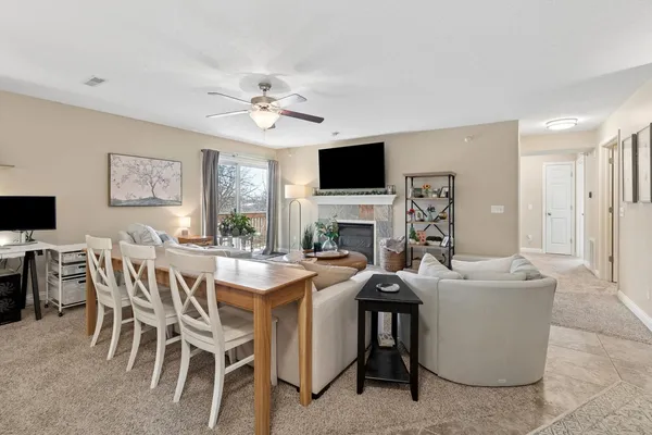 $200,000 | 4107 Creek Hill Drive, Unit 7, Bettendorf, IA 52722